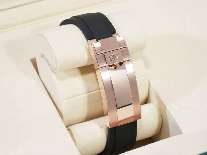 ロレックス デイトナ Ref.126515LN エバーローズゴールド ブライトブラックxサンダストx8Pダイヤ文字盤 未使用 p3a35g67