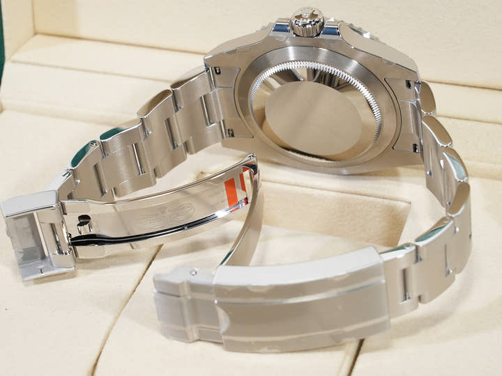 ロレックス サブマリーナー ノンデイト Ref.124060 ステンレススチール ブラック文字盤 未使用 em66m9va