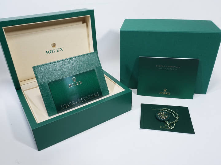 ロレックス サブマリーナー ノンデイト Ref.124060 ステンレススチール ブラック文字盤 未使用 em66m9va