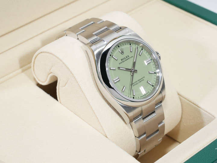 Rolex Oyster Perpetual 36 Ref. 126000 Stainless Steel Pistachio Dial Unused o4oc2edx