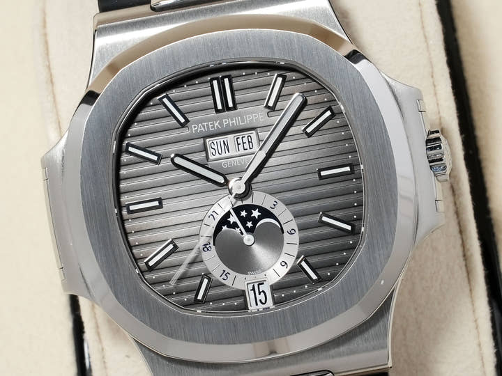 パテックフィリップ ノーチラス アニュアルカレンダー ムーンフェイズ Ref.5726A-001 ステンレススチール ブラック文字盤 極美品 n7btnmh7