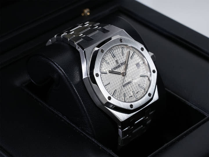 オーデマピゲ ロイヤルオーク Ref.15450ST.OO.1256ST.01 ステンレススチール シルバー文字盤 美品 59knu9fi