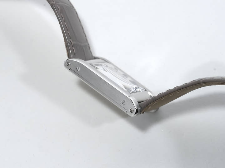 カルティエ タンク ノルマル Ref.WGTA0109 プラチナ シルバー文字盤 美中古 dsn7diuo