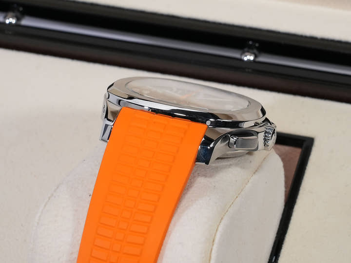 パテックフィリップ アクアノート クロノグラフ Ref.5968A-001 ステンレススチール ブラック文字盤 中古 x9pdru25