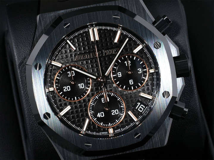 オーデマピゲ ロイヤルオーク クロノグラフ Ref.26240CE.OO.1225CE.02 ブラックセラミック ブラック文字盤 未使用 gz8936n3