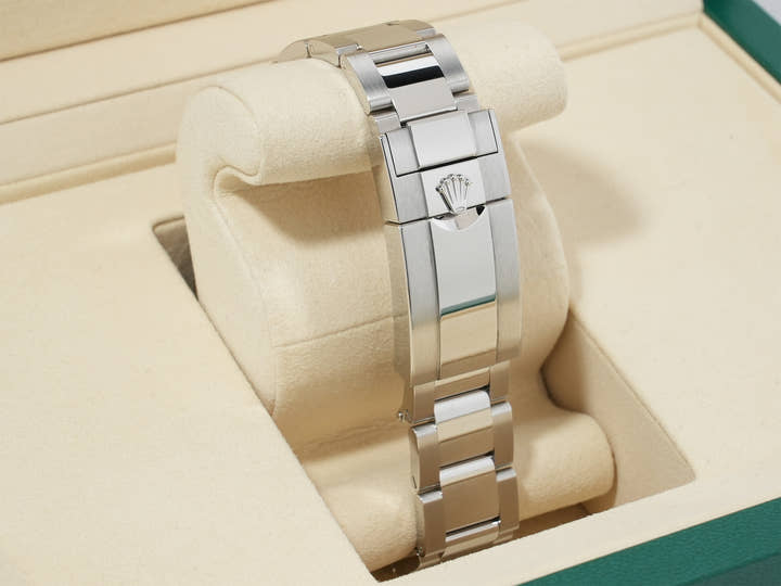 ロレックス デイトナ Ref.126500LN ステンレススチール ブラック文字盤 未使用 rb9mnmaj