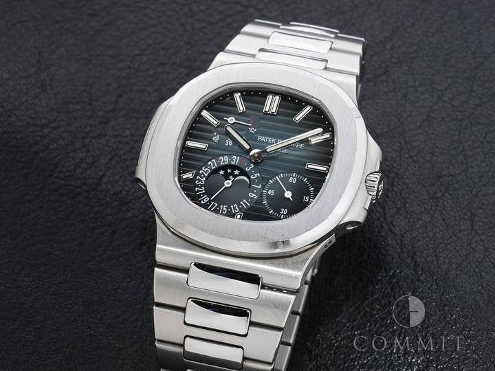 Patek Philippe Nautilus Petite Complication Ref. 5712/1A-001 Stainless Steel Blue Dial Pre-owned y57pc952