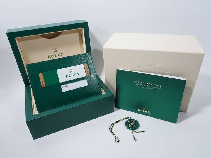 Rolex Sea-Dweller 4000 Ref. 116600 Stainless Steel Black Dial Excellent Condition utpkbmtq