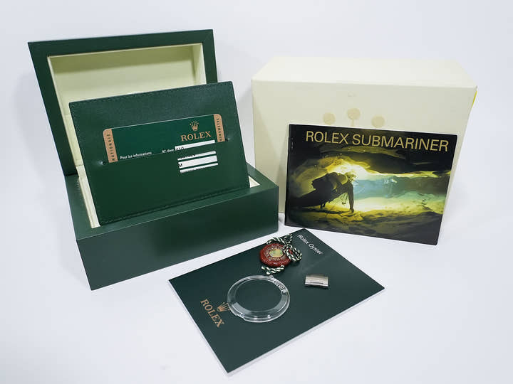 Rolex Submariner Date Ref. 16610LV Stainless Steel Black Dial Excellent Condition fk692b62