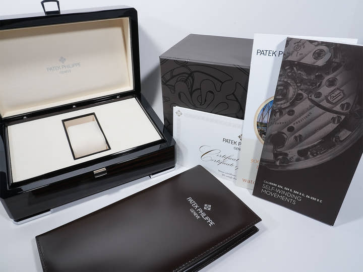 Patek Philippe Aquanaut Ref. 5168G-001 White Gold Midnight Blue Dial Unused r5ez6uz4