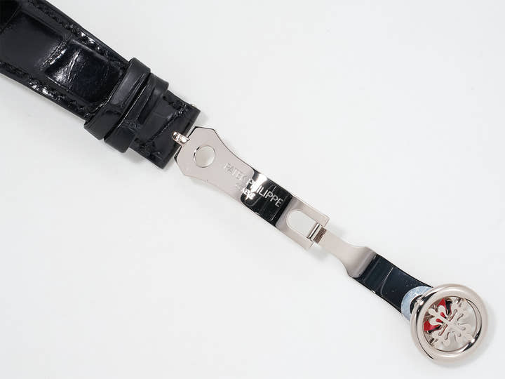 Patek Philippe Calatrava Ref. 6006G-001 White Gold Black Dial Unused 7dd9iwbm