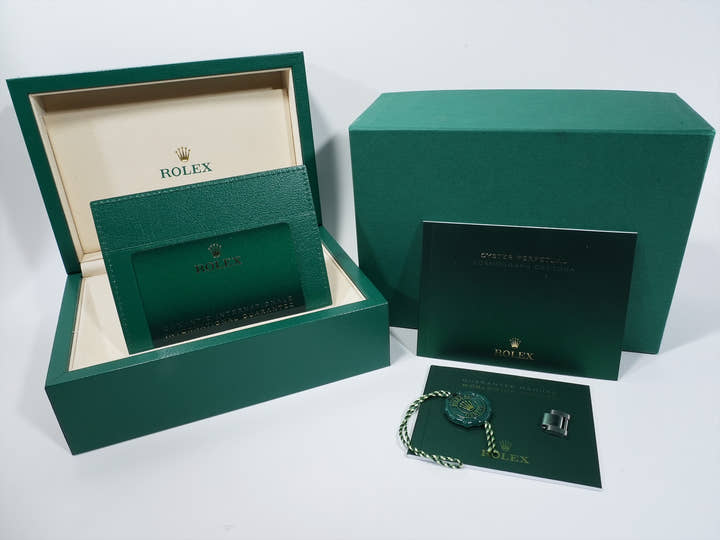 Rolex Daytona Ref. 126500LN Stainless Steel Black Dial Excellent Condition Pre-Owned 7nibmo4k