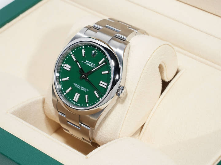 ロレックス オイスターパーペチュアル41 Ref.124300 ステンレススチール グリーン文字盤 美品 iqdmq839