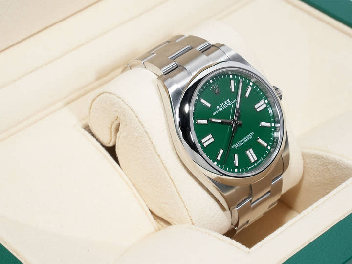 ロレックス オイスターパーペチュアル41 Ref.124300 ステンレススチール グリーン文字盤 美品 iqdmq839