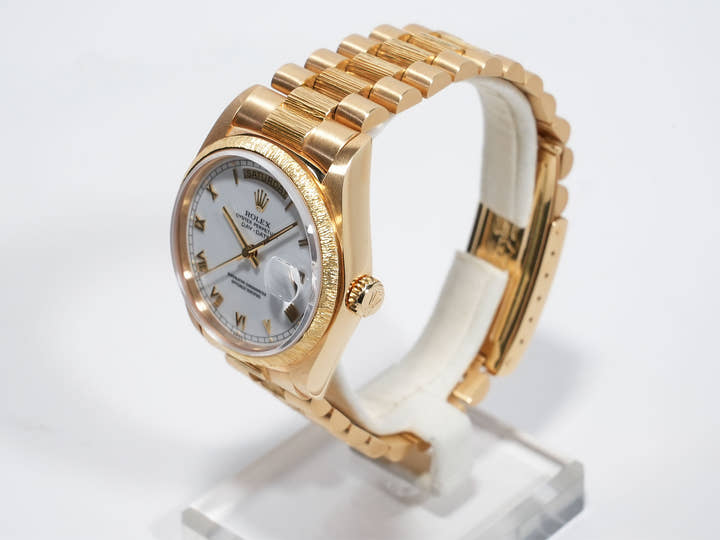 ロレックス デイデイト Ref.18078 イエローゴールド ホワイトローマン文字盤 中古 akvtr2yx