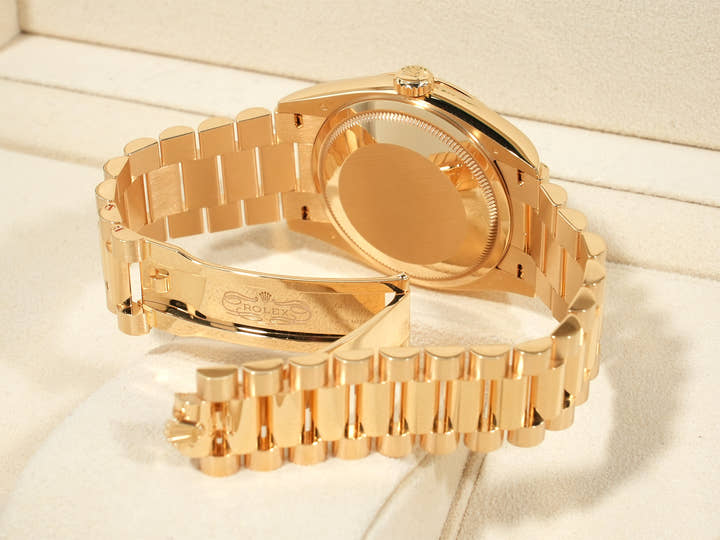 ロレックス デイデイト36 Ref.128238 イエローゴールド マラカイト文字盤 中古 cv863k8i