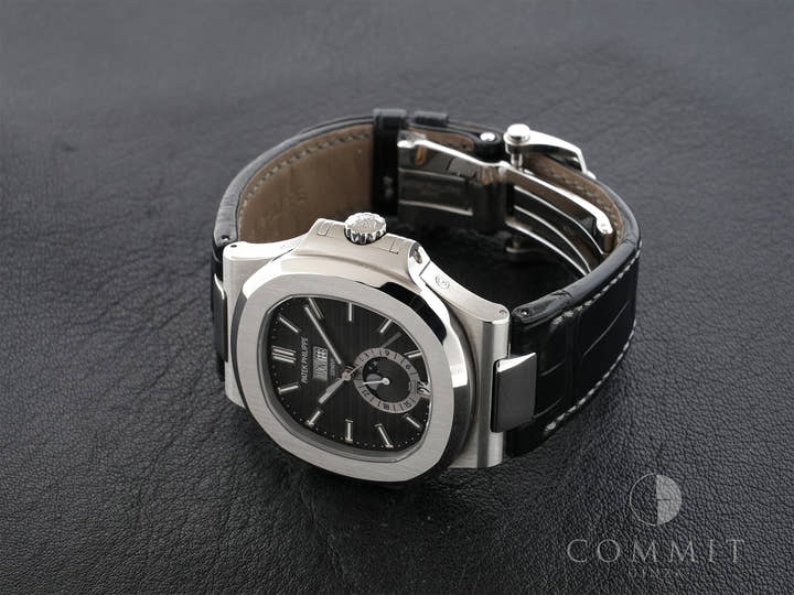 Patek Philippe Nautilus Annual Calendar Moon Phase Ref. 5726A-001 Stainless Steel Black Dial Excellent Condition 5bsz9u6f