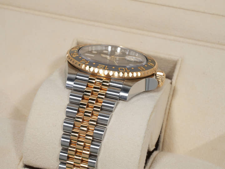 ロレックス GMTマスターII Ref.126713GRNR ステンレススチール/イエローゴールド ブラック文字盤 ジュビリーブレスレット 中古 sxiyh8b8