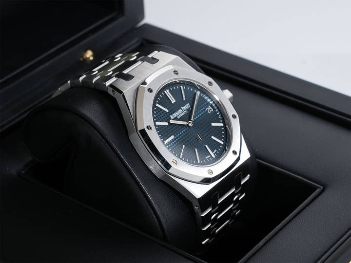 オーデマピゲ ロイヤルオーク ジャンボ エクストラ シン Ref.15202ST.OO.1240ST.01 ステンレススチール ブルー文字盤 中古 keuf7sj8