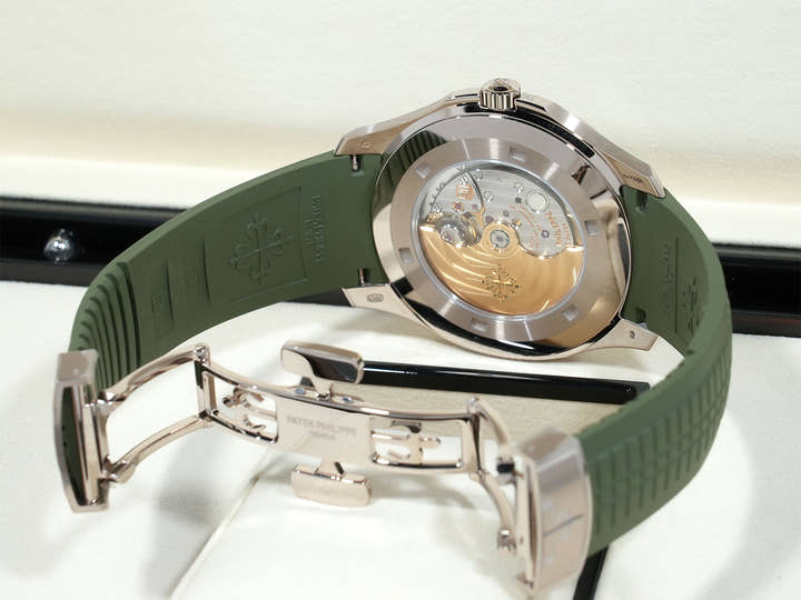 Patek Philippe Aquanaut Ref. 5168G-010 White Gold Khaki Green Dial Unused cf2b9hnj
