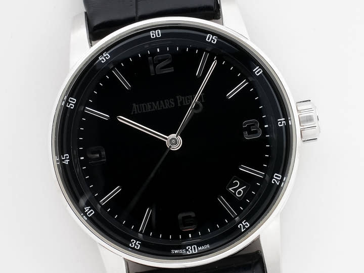 Audemars Piguet CODE 11.59 by Audemars Piguet Ref. 15210BC.OO.A002CR.01 White Gold Black Dial Pre-owned z83v3w8r