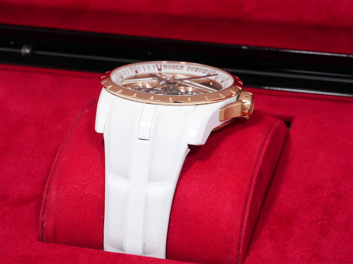 Roger Dubuis Excalibur Double Tourbillon Ref. DBEX0952 White Ceramic Skeleton Dial Pre-owned 78tt3phi