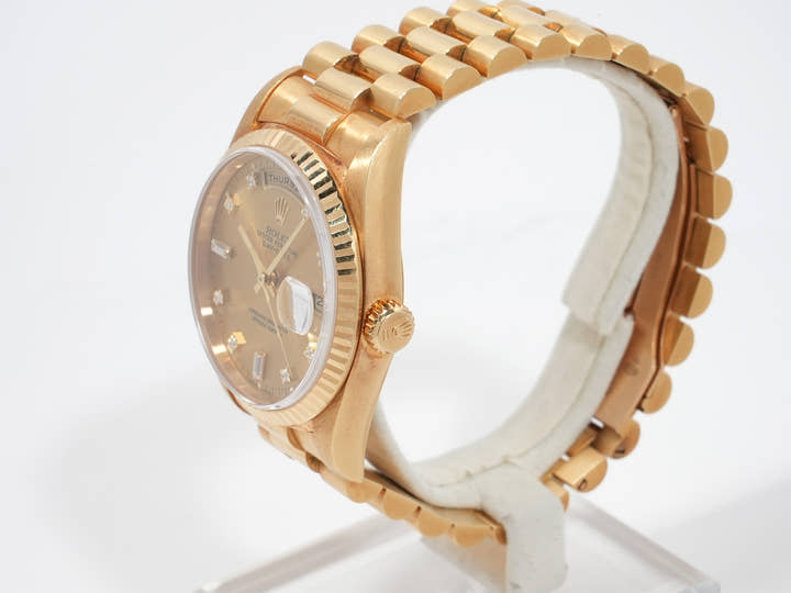 Rolex Day-Date 36 Ref. 18238A Yellow Gold Champagne with 10 Diamond Dial, Pre-owned i2ko3fo8