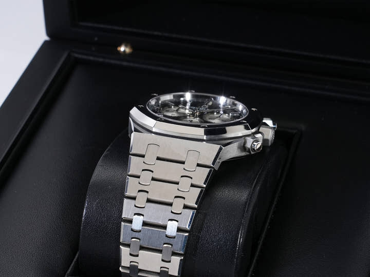 Audemars Piguet Royal Oak Chronograph Ref. 26331ST.OO.1220ST.02 Stainless Steel Black Dial Pre-owned zj4ubzjd