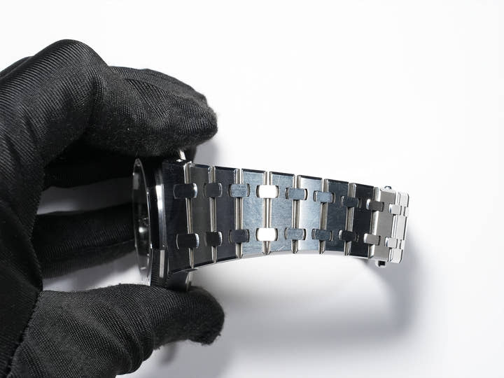 Audemars Piguet Royal Oak Chronograph Ref. 26331ST.OO.1220ST.02 Stainless Steel Black Dial Pre-owned zj4ubzjd