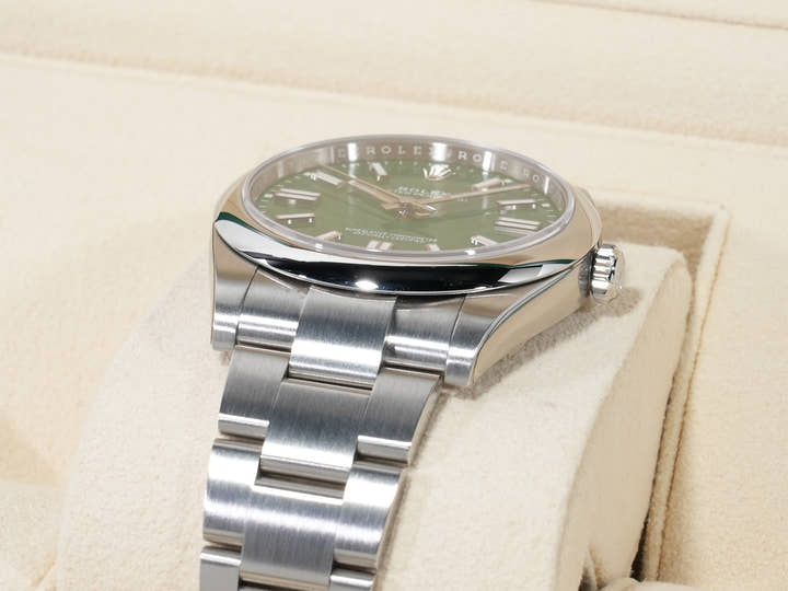 ロレックス オイスターパーペチュアル41 Ref.124300 ステンレススチール グリーン文字盤 極美品 x6vacedy