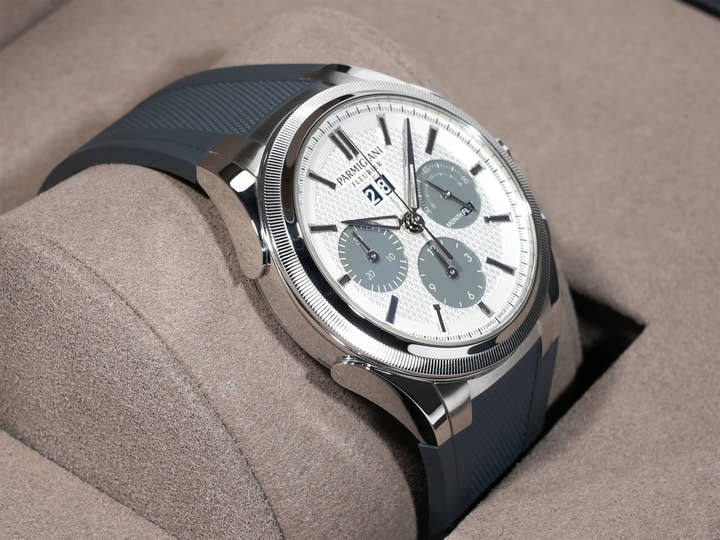 パルミジャーニフルリエ トンダ GT クロノグラフ Ref.PFC906-1020001-400181 ステンレススチール シルバー×クアンタムグレー文字盤 美品 e3678siu