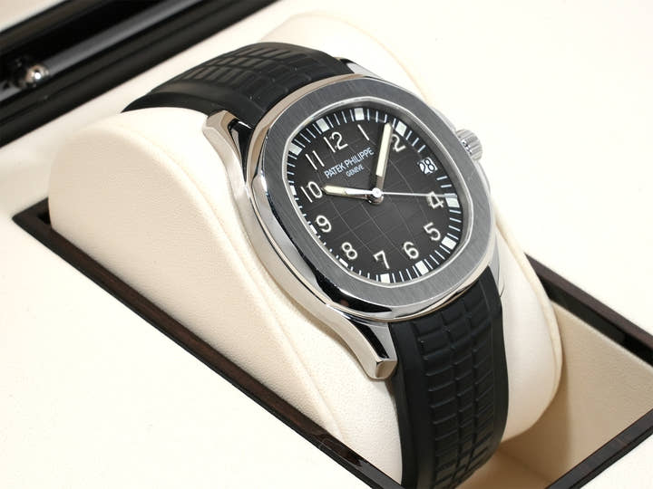 Patek Philippe Aquanaut Large Ref. 5165A-001 Stainless Steel Black Dial Pre-owned 2ifvhheq