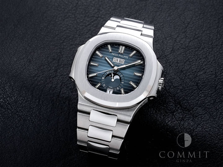 パテックフィリップ ノーチラス アニュアルカレンダー ムーンフェイズ Ref.5726/1A-014 ステンレススチール ブルー、ブラックグラデーション文字盤 美中古 ab3e7jbj