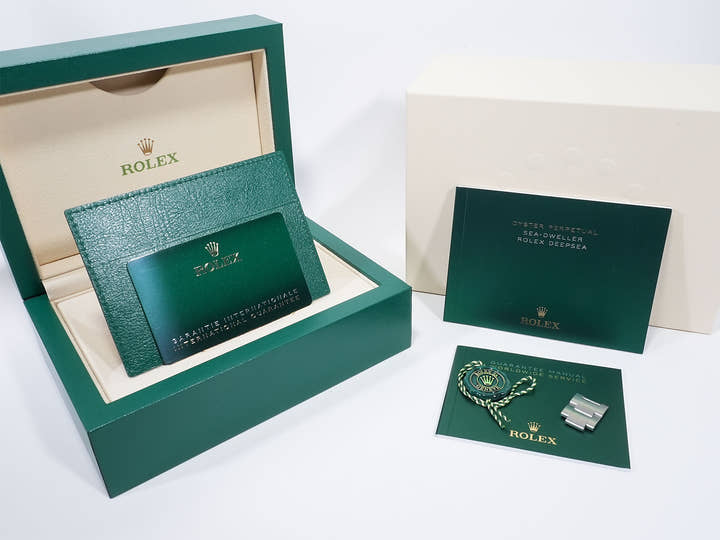 ロレックス シードゥエラー Ref.126600 ステンレススチール ブラック文字盤 美中古 fqgfr7fa