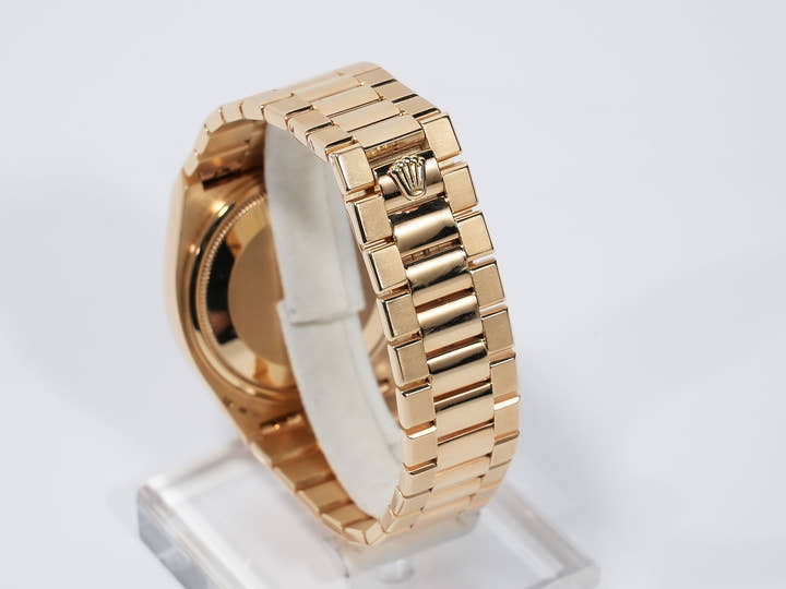 ロレックス オイスタークォーツ デイデイト36 Ref.19018 イエローゴールド ホワイトローマン文字盤 中古 k5b6hpzt