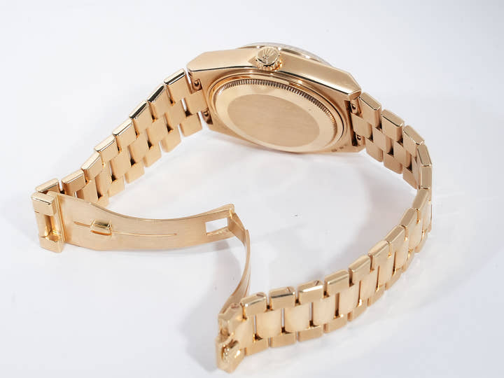 ロレックス オイスタークォーツ デイデイト36 Ref.19018 イエローゴールド ホワイトローマン文字盤 中古 k5b6hpzt