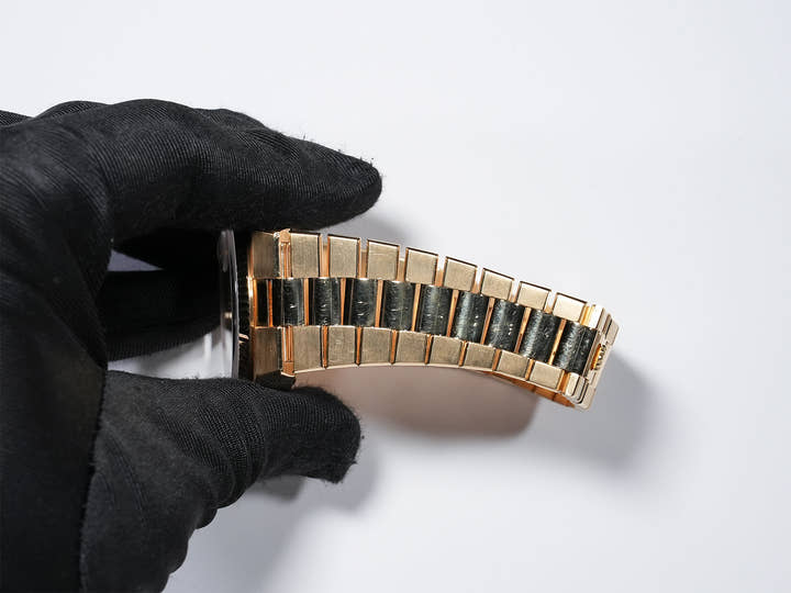 ロレックス オイスタークォーツ デイデイト36 Ref.19018 イエローゴールド ホワイトローマン文字盤 中古 k5b6hpzt