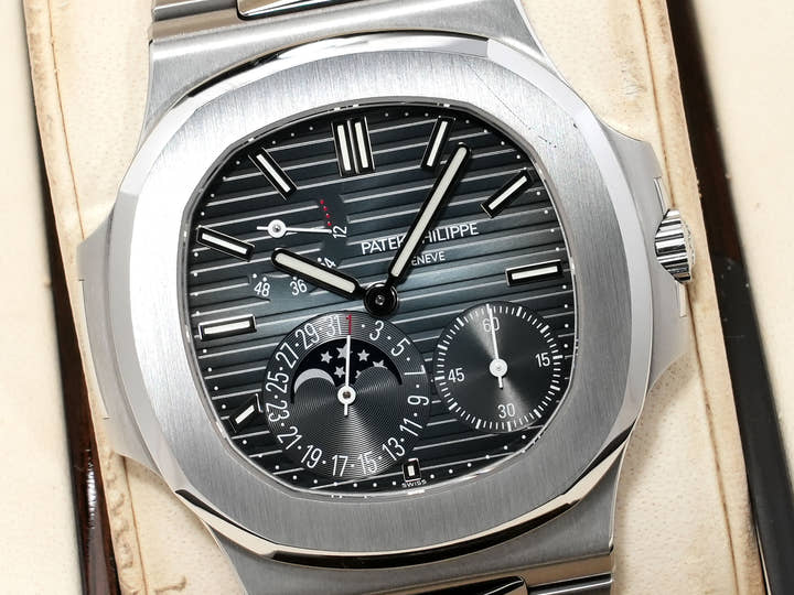 パテックフィリップ ノーチラス プチコンプリケーション Ref.5712/1A-001 ステンレススチール ブルー文字盤 中古 ikma9ten