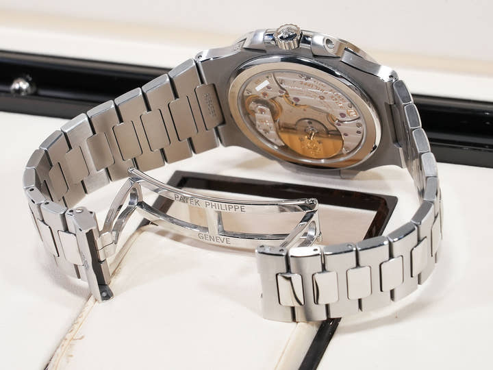 パテックフィリップ ノーチラス プチコンプリケーション Ref.5712/1A-001 ステンレススチール ブルー文字盤 中古 ikma9ten