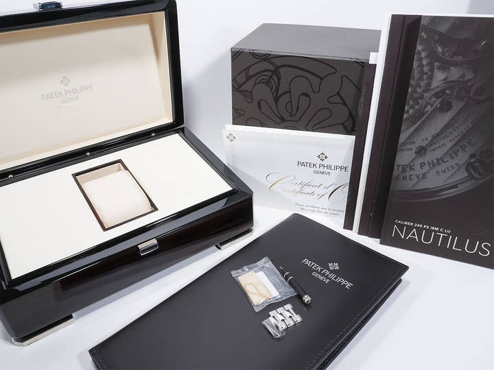 パテックフィリップ ノーチラス プチコンプリケーション Ref.5712/1A-001 ステンレススチール ブルー文字盤 中古 ikma9ten