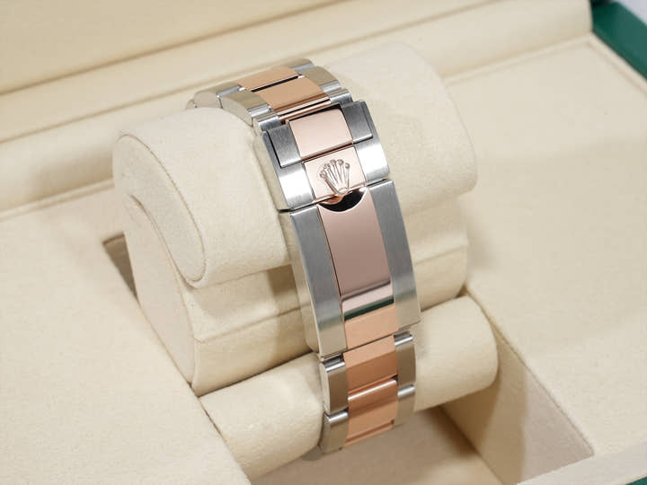 ロレックス GMTマスターII Ref.126711CHNR ステンレススチール/エバーローズゴールド ブラック文字盤 オイスターブレスレット 未使用 x8thfxvc