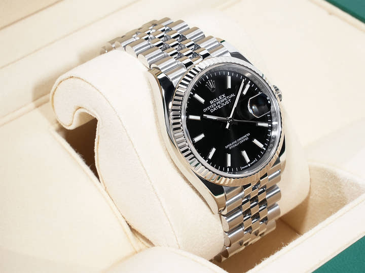 ロレックス デイトジャスト36 Ref.126234 ステンレススチール/ホワイトゴールド ブラック文字盤 ジュビリーブレスレット 中古 u4n8jhkk