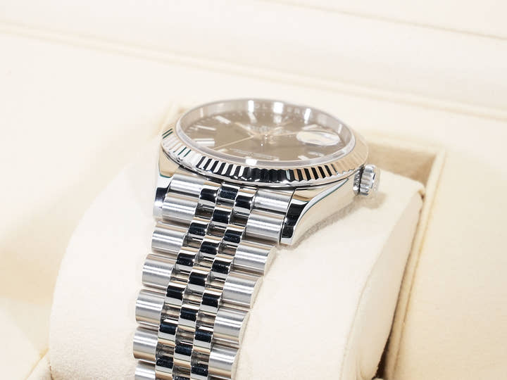 ロレックス デイトジャスト36 Ref.126234 ステンレススチール/ホワイトゴールド ブラック文字盤 ジュビリーブレスレット 中古 u4n8jhkk