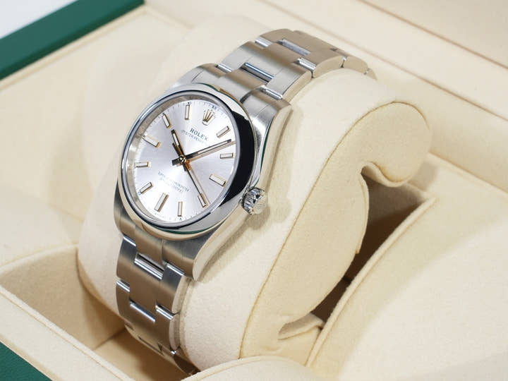 ロレックス オイスターパーペチュアル34 Ref.124200 ステンレススチール シルバー文字盤 未使用 e55i5ij7