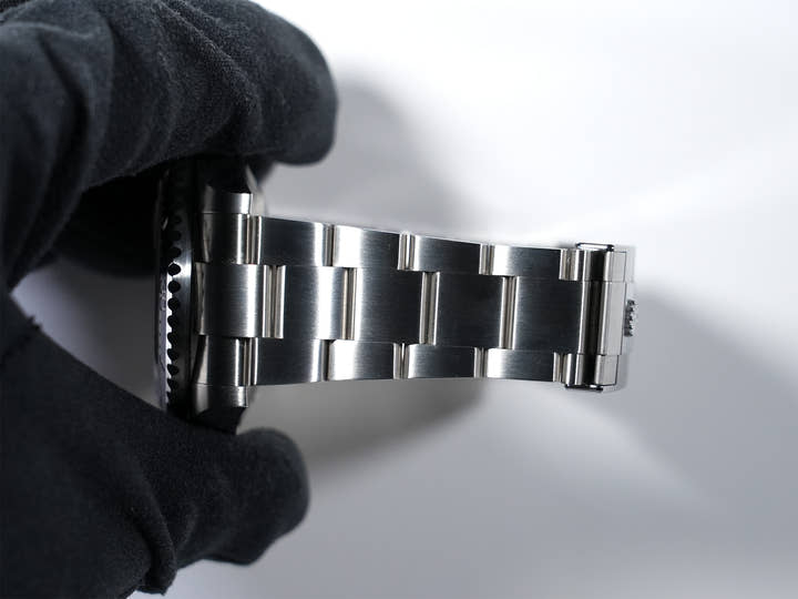 Rolex Sea-Dweller Ref. 126600 Stainless Steel Black Dial Excellent Condition Pre-Owned qwyej3qv