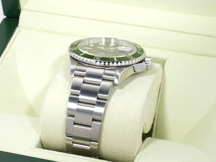 Rolex Submariner Date Ref. 16610LV Stainless Steel Black Dial Excellent Condition u57qpxzy