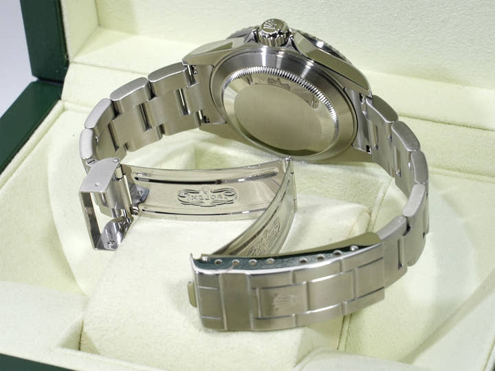 Rolex Submariner Date Ref. 16610LV Stainless Steel Black Dial Excellent Condition u57qpxzy