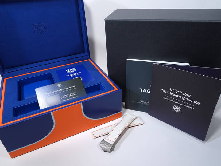 TAG Heuer Monaco Chronograph Gulf Ref. CAW218G.EB0393 Titanium White Dial Excellent Condition Pre-Owned icrtv9s2