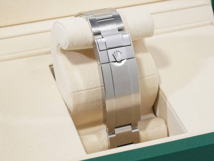 Rolex Submariner No Date Ref. 124060 Stainless Steel Black Dial Unused uksmgy2f