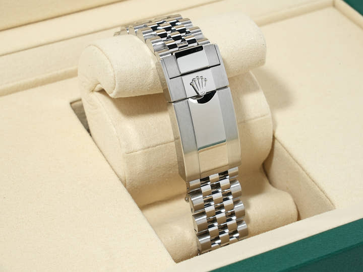 Rolex GMT-Master II Ref. 126710BLNR Stainless Steel Black Dial Jubilee Bracelet Unused peu44jip